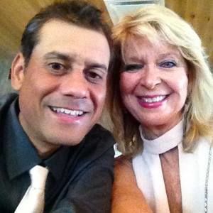 Meet your Posher, Robin d.